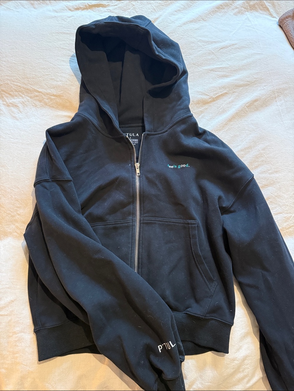 P'tula Black Zip Hoodie with 'feels good.' Chest Embroidery